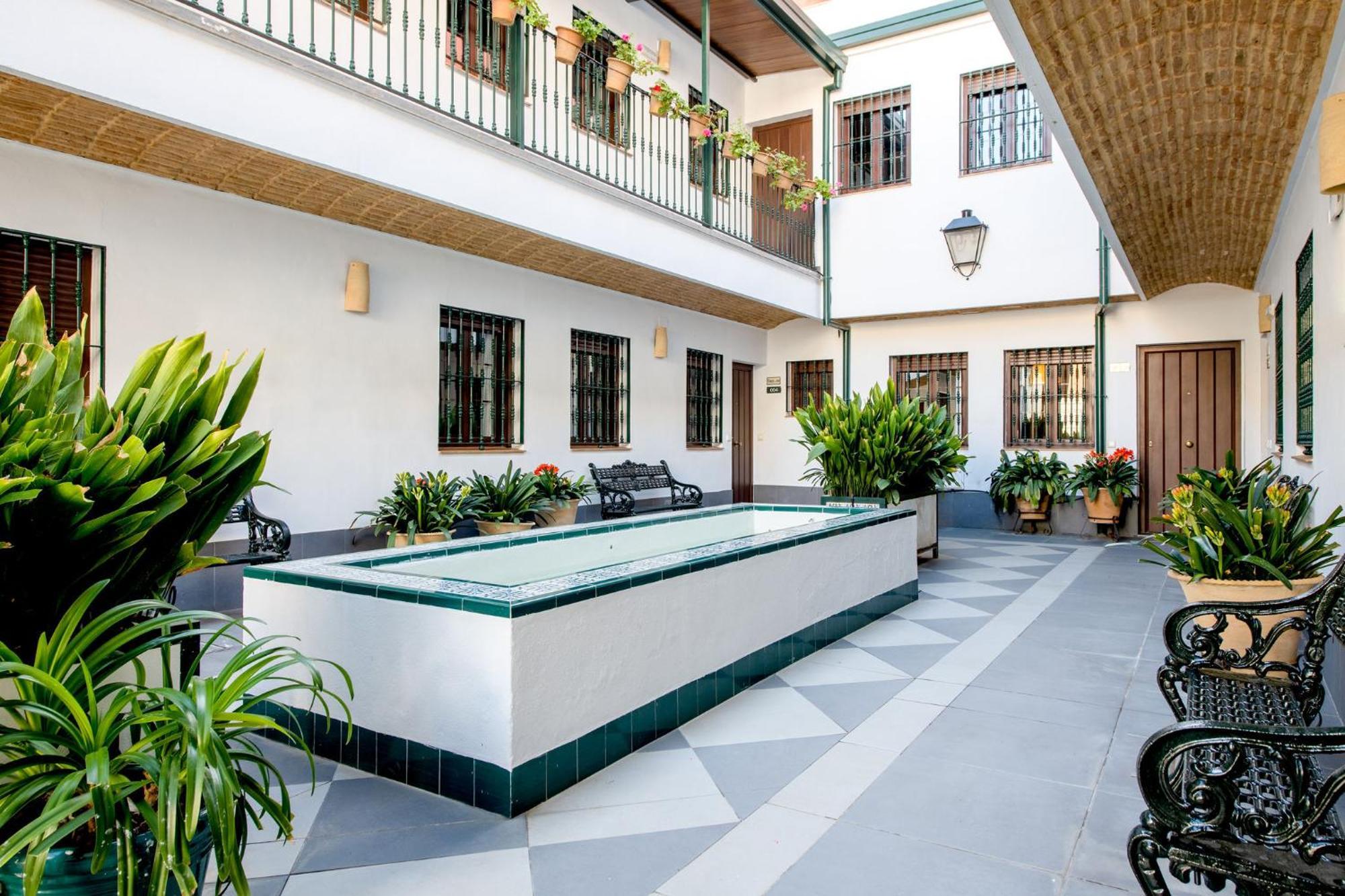 Triana Boutique Apartments By Hommyhome 塞维利亚 外观 照片