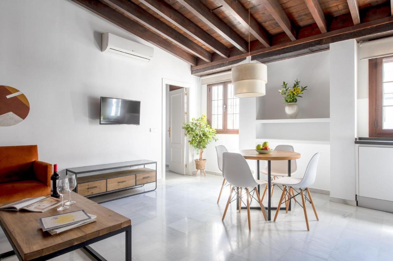 Triana Boutique Apartments By Hommyhome 塞维利亚 外观 照片