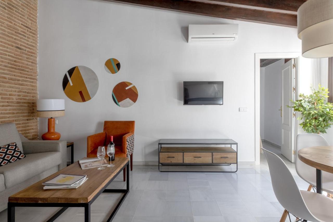 Triana Boutique Apartments By Hommyhome 塞维利亚 外观 照片